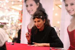 Lucia Aliberti-Muller Industry Company-Special Concert-Theater Ulm-Ulm-Autograph Session-Lucia thanks the fans-Escada Fashion:http://www.luciaaliberti.it #luciaaliberti #mullerindustrycompany #theaterulm #ulm #autographsession #escadafashion