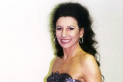 Photo Harry Tchor-Lucia Aliberti-Concert Hall-Kiev-Gala Concert-Dressing Room-Portrait Series-Escada Fashion:http://www.luciaaliberti.it #luciaaliberti #concerthall #kiev #concert #portraitseries #video #escadafashion