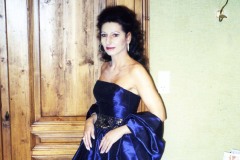 Aliphoto-Lucia Aliberti-Gala New Year Concert-Hotel Zurserhof-Zurs-Dressing Room-Escada Fashion:http://www.luciaaliberti.it #luciaaliberti #newyeargalaconcert #hotelzurserhof #zurs #dressingroom #makeupsession #escadafashion