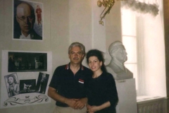 Aliphoto-Lucia Aliberti in one of the halls of the Bolshoi Theatre in Moscow with one of the Theater Managers-Moscow:http://www.luciaaliberti.it #luciaaliberti #bolshoitheatre #moscow