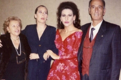 Alphoto-Lucia Aliberti with her parents and the actress Barbara De Rossi-Sala Nervi-Vatican-Rome-Special Charity Gala Concert-Unitalsi-Dressing Room-Live TV Recording-Hanae Mori Fashion:http://www.luciaaliberti.it #luciaaliberti #salanervi #barbaraderossi #vatican #unitalsi #charitygalaconcert #rome #livetvrecording #hanaemorifashion