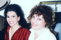 Aliphoto-Lucia Aliberti with the actress and writer Simona Marchini-Opera-La Traviata-Rome Opera House-Rome-Dressing Room-Makeup Session:http://www.luciaaliberti.it #luciaaliberti #simonamarchini #romeoperahouse #rome #latraviata #opera #dressingroom #makeupsession