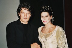 Kranichphoto-Lucia Aliberti with the Event and Kulturmanagement Bernd Heinrich Dinter-Opera-Anna Bolena-Deutsche Oper Berlin-Berlin-Dressing Room-Makeup Session:http://www.luciaaliberti.it #luciaaliberti #berndheinrichdinter #deutscheoperberlin #berlin #annabolena #opera #dressingroom #makeupsession