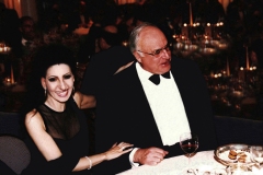 Lucia Aliberti with Chancellor of Germany Helmut Kohl⚘Special Gala Concert⚘Petersberg⚘Bonn⚘German Government⚘Official Dinner⚘Photo taken from the TV News⚘La Perla Fashion⚘:http://www.luciaaliberti.it #luciaaliberti #helmutkohl #petersberg #bonn #specialgalaconcert #germangovernment #officialdinner #tvportrait #tvnews #video #laperlafashion