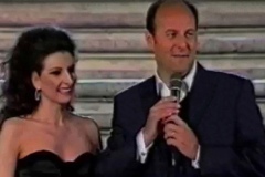 Lucia Aliberti with the Italian television presenter Gerry Scotti⚘TV Show⚘"Donna Sotto le Stelle"⚘Canale 5⚘Photo taken from the TV Show⚘Raffaella Curiel Fashion⚘:http://www.luciaaliberti.it #luciaaliberti #gerryscotti #raffaellacuriel #tvshow #donnasottolestelle #canale5 #raffaellacurielfashion