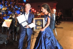 Lucia Aliberti with the Konzertmanager Gerhard Kampfe and the President of SCAM Prof.Giuseppe Montemagno⚘Lucia Aliberti celebrated 40 years of International Career and received the "Bellini d'Oro" Award⚘Gala Concert⚘Gendarmenmarkt⚘Classic Open Air⚘Berlin⚘Escada Fashion⚘On Stage⚘:http://www.luciaaliberti.it #luciaaliberti #gerhardkampfe #giuseppemontemagno #gendarmenmarkt #classicopenair #berlin #bellinidoro #onstage #escadafashion