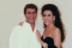 Lucia Aliberti with the legendary French singer,composer,pianist and actor Gilbert Becaud⚘TV Show⚘Paris⚘:http://www.luciaaliberti.it #luciaaliberti #gilbertbecaud #tvshow #liverecording #paris #laperlafashion