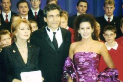 Photo Marco Mannozzi-Lucia Aliberti with the Austrian film,stage and television actress,producer and author Senta Berger and the conductor Pierre Dominique Ponnelle-ZDF TV Show-Achtung Klassik-Munich-Escada Fashion:http://www.luciaaliberti.it #luciaaliberti #sentaberger #pierredominiqueponnelle #achtungklassik #zdf #tvshow #munich #escadafashion