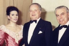  Photo de Rota-Lucia Aliberti with the composer Raffaello De Banfield and the Police Chief of Trieste Dr.Antonino Allegra,family friend-Opera-Linda Di Chamounix-Teatro Verdi -Dressing Room:http://www.luciaaliberti.it #luciaaliberti #raffaellodebanfield #antoninoallegra #teatroverdi #trieste #opera #lindadichamounix #dressingroom 