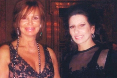 Photo taken from the Newspaper-Lucia Aliberti with the  entrepreneur and model Marion Heinrich-Concert-Gasteig-Charity Concert-Europahilfe fur Kinder-Herkulessaal -Munich-TV News-TVPortrait-La Perla Fashion:http://www.luciaaliberti.it #luciaaliberti #marionheinrich #leobenz #europahilfefurkinder #herkulessaal #munich #charityconcert #video #tvnews #tvportrait #laperlafashion