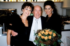 PPhoto taken with iPhone-Lucia Aliberti with Anita and Erwin Muller-Gala Concert-Festspielhaus-Baden Baden-Photo taken from the Video-Armani Fashion-Party:http://www.luciaaliberti.it #luciaaliberti #erwinmuller #anitamuller #festspielhaus #badenbaden #galaconcert #armanifashion #party