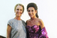 Aliphoto-Lucia Aliberti  with the Director of Mozarteum Brasilero in S.Paolo Sabine Lovatelli-Trancoso Festival-Concert-Trancoso-Dressing Room-Escada Fashion:http://www.luciaaliberti.it #luciaaliberti #sabinelovatelli #trancosofestival #trancoso #concert #dressingroom #escadafashion