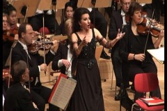 Lucia Aliberti⚘Philharmonie Essen⚘Concert⚘Essen⚘On Stage⚘Photo taken from the TV⚘:http://www.luciaaliberti.it #luciaaliberti #philharmonieessen #essen #concert #onstage #laperlafashion