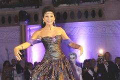 Photo Herbert P.Oczeret-Lucia Aliberti-Guest Star-Gala Concert-Fete Imperiale-Ball in der Spanischen Hofreitschule-Vienna-Escada Fashion:http://www.luciaaliberti.it #luciaaliberti #feteimperiale #ballinderspanischenhofreitschule #vienna #concert #gueststar #wien #onstage #escadafashion