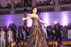 Photo Herbert P.Oczeret-Lucia Aliberti-Guest Star-Gala Concert-Fete Imperiale-Ball in der Spanischen Hofreitschule-Vienna-Escada Fashion:http://www.luciaaliberti.it #luciaaliberti #feteimperiale #ballinderspanischenhofreitschule #vienna #concert #gueststar #wien #onstage #escadafashion