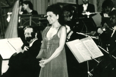 Photo.Hum-Lucia Aliberti-Special Gala Concert-Bolshoi Theatre-Moscow-On Stage:http://www.luciaaliberti.it #luciaaliberti #bolshoitheatre #moscow #galaconcert #onstage