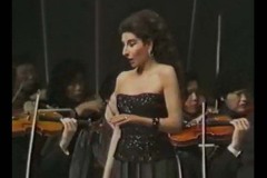 Photo taken from the TV Recording-Lucia Aliberti-Special Gala Concert-Seoul Arts Center-Seoul Philharmonic Orchestra-Live TV Recording-On Stage-La Perla Fashion:http://www.luciaaliberti.it #luciaaliberti #eugenekohn #galaconcert #seoulartscenter #seoulphilharmonicorchestra #onstage #livetvrecording #laperlafashion