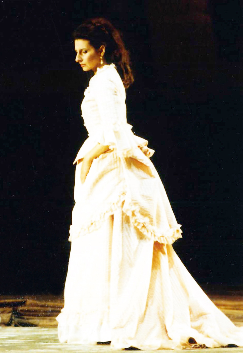 Photo Corrado Maria Falsini-Lucia Aliberti-Opera-La Traviata-Nagoya-Co-Production with Rome Opera House-Japan Tour-On Stage:http://www.luciaaliberti.it #luciaaliberti #opera #latraviata #opera #nagoya #coproductionwithromeoperahouse #japantour #onstage #henningbrockhaus