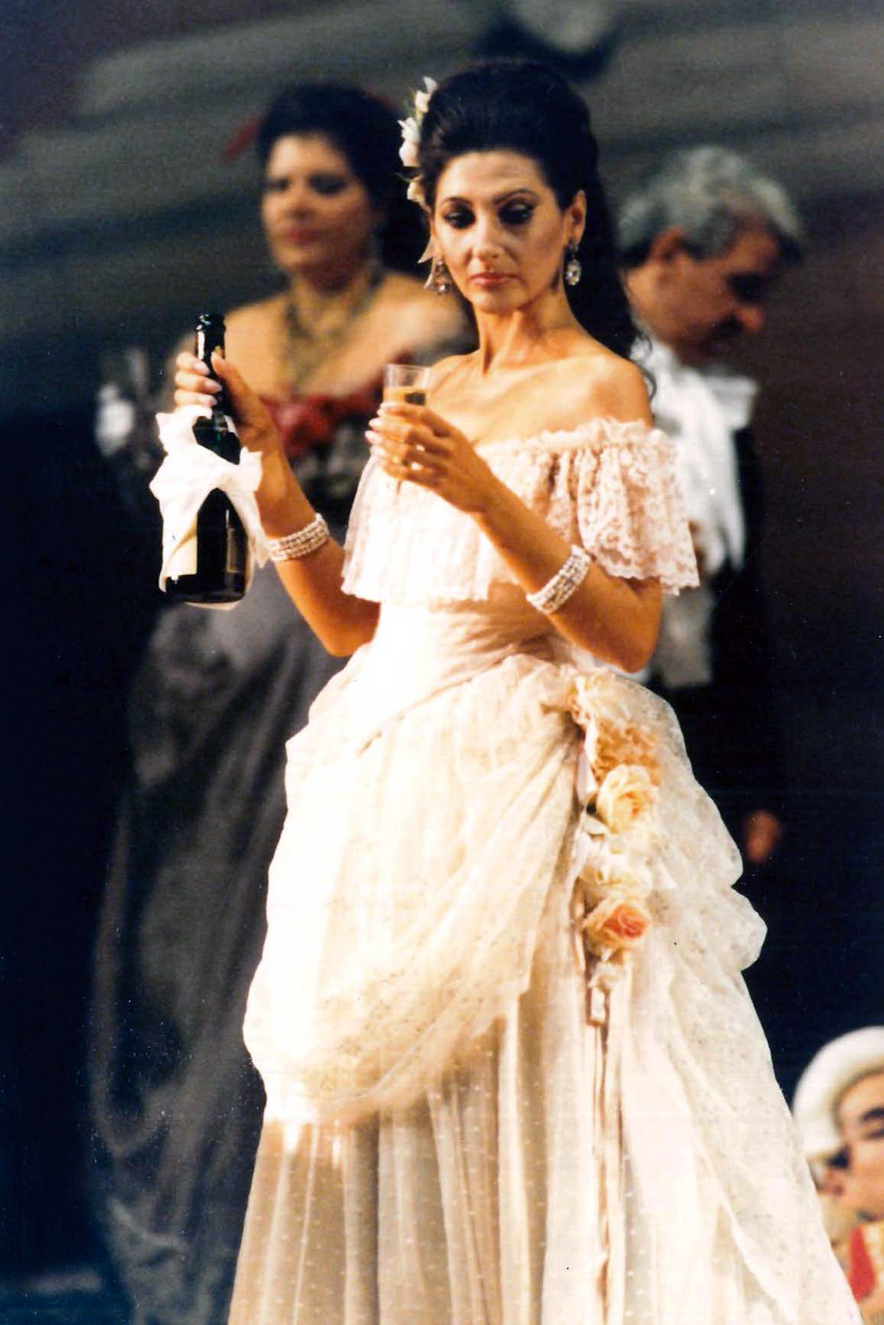 Photo Corrado Maria Falsini-Lucia Aliberti-Opera-La Traviata-Nagoya-Co-Production with Rome Opera House-Japan Tour-On Stage:http://www.luciaaliberti.it #luciaaliberti #opera #latraviata #opera #nagoya #coproductionwithromeoperahouse #japantour #onstage #henningbrockhaus