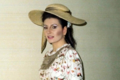 Aliphoto-Lucia Aliberti-Opera Koln-La Traviata-Opera-On StagePhoto Press Office Staatsoper Hannover-Lucia Aliberti-La Traviata-Staatsoper-Hannover-Opera-Dressing Room:http://www.luciaaliberti.it #luciaaliberti #onstage #staatsoperhannover #hannover #latraviata #opera #dressingroom