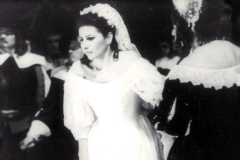 Kranichphoto-Lucia Aliberti-Deutsche Oper Berlin-Berlin-Opera-Lucia di Lammermoor-On Stage:http://www.luciaaliberti.it #luciaaliberti #marcelloviotti #deutscheoperberlin #berlin #luciadilammermoor #opera #onstage