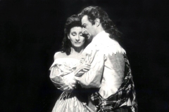 Kranichphoto-Lucia Aliberti with the legendary Spanish tenor Alfredo Kraus-Lucia di Larmermoor-Opera-Deutsche Oper Berlin-On Stage:http://www.luciaaliberti.it #luciaaliberti #deutscheoperberlin #berlin #luciadilammermoor #opera #onstage #tvnews #tvportrait