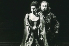 Lucia Aliberti with the baritone Paolo Coni⚘Opera⚘"Il Pirata"⚘Teatro Bellini⚘Catania⚘On Stage⚘Photo taken from the Video⚘TV Portrait⚘:http://www.luciaaliberti.it #luciaaliberti #paoloconi #teatrobellini #catania #ilpirata #opera #onstage