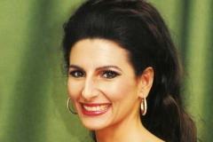 Photo Ingo Kulina-Lucia Aliberti-Deutsche Oper Berlin-Berlin-Opera-Lucia di Lammermoor-Dressing Room-Makeup Session:http://www.luciaaliberti.it #luciaaliberti #deutscheoperberlin #berlin #luciadilammermoor #opera #onstage