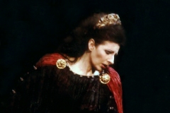 Lucia Aliberti⚘Teatro Bellini⚘Catania⚘Opera⚘"Norma"⚘On Stage⚘Photo taken from the TV⚘:http://www.luciaaliberti.it #luciaaliberti #teatrobellini #catania #norma #opera #onstage