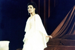 Photo Press Office Staatsoper Hannover-Lucia Aliberti-La Traviata-Staatsoper-Hannover-Opera-On Stage :http://www.luciaaliberti.it #luciaaliberti #onstage #staatsoperhannover #hannover #latraviata #opera #onstage