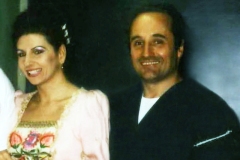 Aliphoto-Lucia Aliberti with the tenor Aldo Bertolo-Tokyo Bunka Kaikan-Tokyo-Opera-La Sonnambula-Dressing Room-Makeup Session:http://www.luciaaliberti.it #luciaaliberti #aldobertolo #tokyobunkakaikan #tokyo #lasonnambula #opera #video #dressingroom #makeupsession