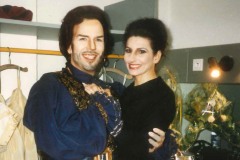 Aliphoto-Lucia Aliberti with the tenor Rockwell Blake-Opera-Il Pirata-Saint- Etienne Opera House-Dressing Room-Saint- Etienne -Makeup Session:http://www.luciaaliberti.it #luciaaliberti #rockwellblake #saintetienneoperahouse #saintetienne #ilpirata #opera #dressingroom #makeupsession  
