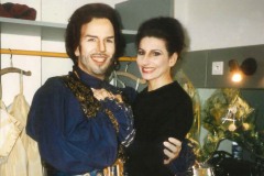 Aliphoto-Lucia Aliberti with the tenor Rockwell Blake-Opera-Il Pirata-Saint- Etienne Opera House-Dressing Room-Saint- Etienne -Makeup Session:http://www.luciaaliberti.it #luciaaliberti #rockwellblake #saintetienneoperahouse #saintetienne #ilpirata #opera #dressingroom #makeupsession