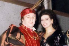 Foto de Rota-Lucia Aliberti with the tenor Vincenzo Bello -La Straniera-Teatro Lirico Giuseppe Verdi-Trieste:http://www.luciaaliberti.it #luciaaliberti #vincenzobello #teatroliricogiuseppeverdi #trieste #lastraniera #opera #backstage #tvportrait #video