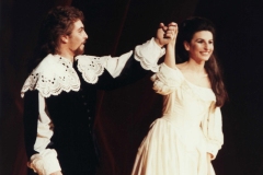 Kranichphoto-Lucia Aliberti with the French tenor Roberto Alagna-Deutsche Oper Berlin-Berlin-Opera-Lucia di Lammermoor-On Stage:http://www.luciaaliberti.it #luciaaliberti #robertoalagna #deutscheoperberlin #berlin #luciadilammermoor #opera #onstage #tvnews #tvportrait