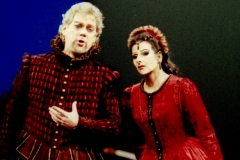 Lucia Aliberti with the American tenor Gregory Kunde⚘Deutsche Oper Berlin⚘Berlin⚘Opera⚘"Anna Bolena"⚘On Stage⚘Photo taken from the TV News⚘TV Portrait⚘:http://www.luciaaliberti.it #luciaaliberti #gregorykunde #deutscheoperberlin #berlin #annabolena #opera #onstage #tvnews #tvportrait