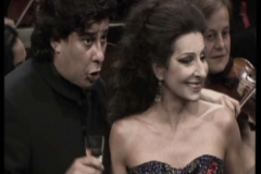 Lucia Aliberti with the tenor Marcelo Alvarez⚘Opera⚘Concert⚘La Traviata⚘Duet⚘Deutsche Oper⚘Berlin⚘Live TV Recording⚘Photo taken from the TV⚘:http://www.luciaaliberti.it #luciaaliberti #marceloalvarez #deutscheoperberlin #berlin #concert #latraviata #duet #onstage #livetvrecording #escadafashion