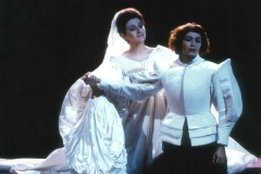 Photo G.Amsellem Editing-Lucia Aliberti with the mezzosoprano Anna Holroyd-I Capuleti e I Montecchi-Theatre Antique-Festival Vaison La Romaine:http://www.luciaaliberti.it #luciaaliberti #annahioui #festivalvaisonlaromaine #romanthéâtreantique #vaisonlaromaine #opera #icapuletieimontecchi #onstage #tvnews #tvportrait