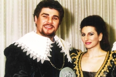  Photo Julian-Lucia Aliberti with the bass Carlo Striuli-Opera-Lucia di Lammermoor-ABAO Bilbao Opera-Bilbao-Dressing Room-Makeup Session:http://www.luciaaliberti.it #luciaaliberti #carlostriuli #abaobilbaoopera #bilbao #luciadilammermoor #opera #dressingroom #makeupsession #tvportrait #video