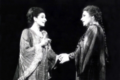 Photo Peter Manninger-Graz-Lucia Aliberti with the Hungarian mezzosoprano Ildiko Szonyi the mezzosopran-Graz Opera House-Norma-Opera:http://www.luciaaliberti.it #luciaaliberti #ildikoszonyi #grazoperahouse #graz #onstage  