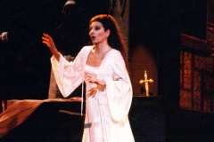 Photo Maque Falgas-Lucia Aliberti-Lucia di Lammermoor-Opera-Valencia-On Stage:http://www.luciaaliberti.it #luciaaliberti #theaterprincipaldevalencia #luciadillammermoor #opera #onstage