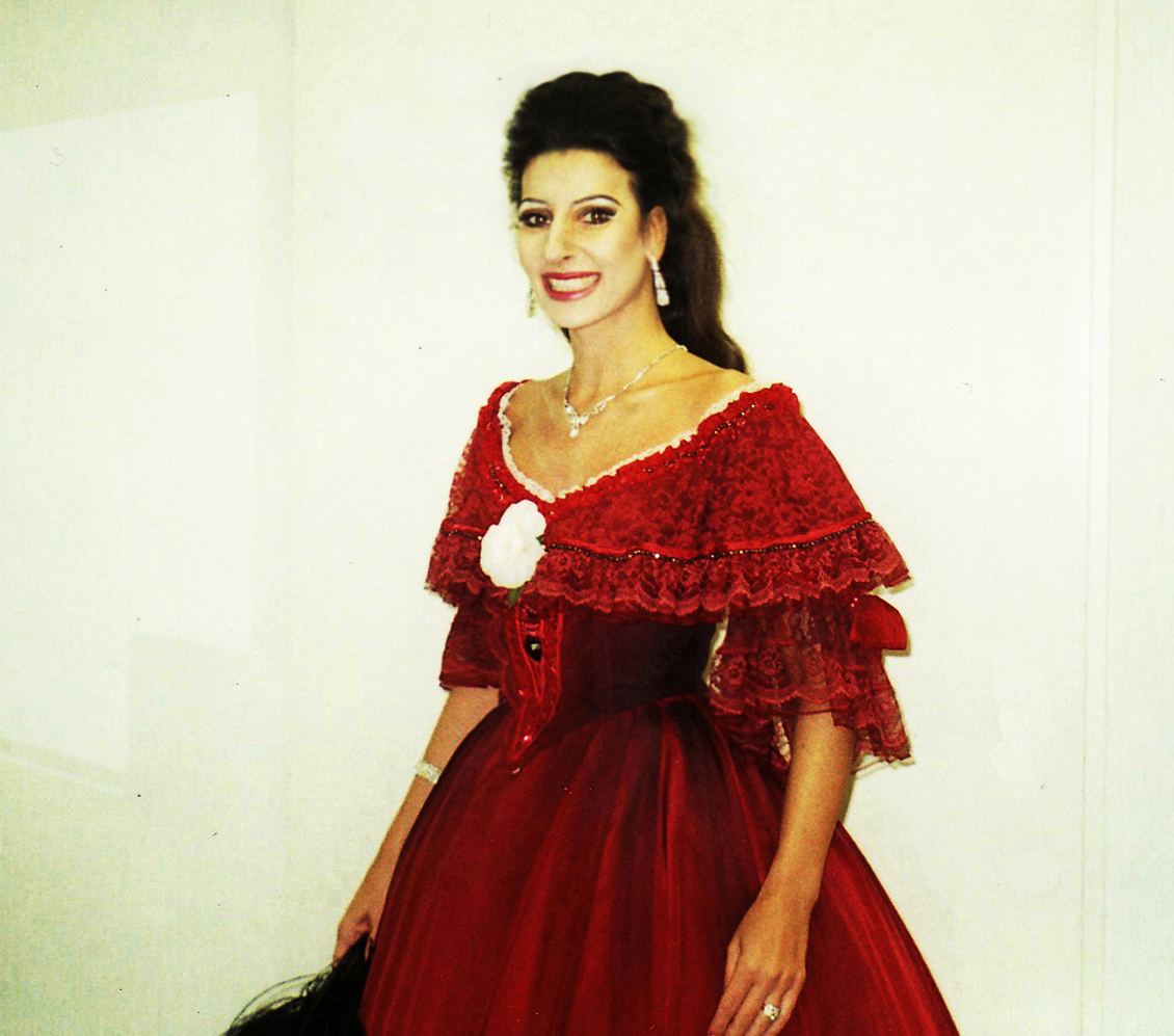 Lucia Aliberti⚘Teatro Colon⚘Buenos Aires⚘Opera⚘"Lucia di Lammermoor"⚘dressing room⚘:http://www.luciaaliberti.it #luciaaliberti #teatrocolon #buenosaires #luciadilammermoor  #opera #dressingroom