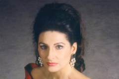 Photo Capriccio Delta Music-Lucia Aliberti-Cover-La Traviata-Tokyo Philharmonic Orchestra-Live CD Recording-Capriccio Delta Music-Hanae Mori Fashion:http://www.luciaaliberti.it #luciaaliberti #peterdvorsky #renatobruson #robertopaternostro #tokyophilharmonicorchestra #capricciodeltamusic #hanaemorifashion