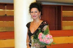 Photo Michele Pinna-Lucia Aliberti-Concert-Auditorium-Milan-Portrait Series-Autograph Session-Escada Fashion:http://www.luciaaliberti.it #luciaaliberti #auditorium #milan #concert #portraitseries #autographsession #escadafashion