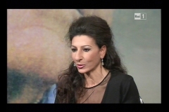 Photo taken from theTV-Lucia Aliberti-TV Show-L’Appuntamento-Gigi Marzullo-RAI 1-Rome-Portrait Series-Photo taken from the TV-La Perla Fashion:http://www.luciaaliberti.it #luciaaliberti #rai1 #tvshow #rome #lappuntamento #gigimarzullo #portraitseries #laperlafashion
