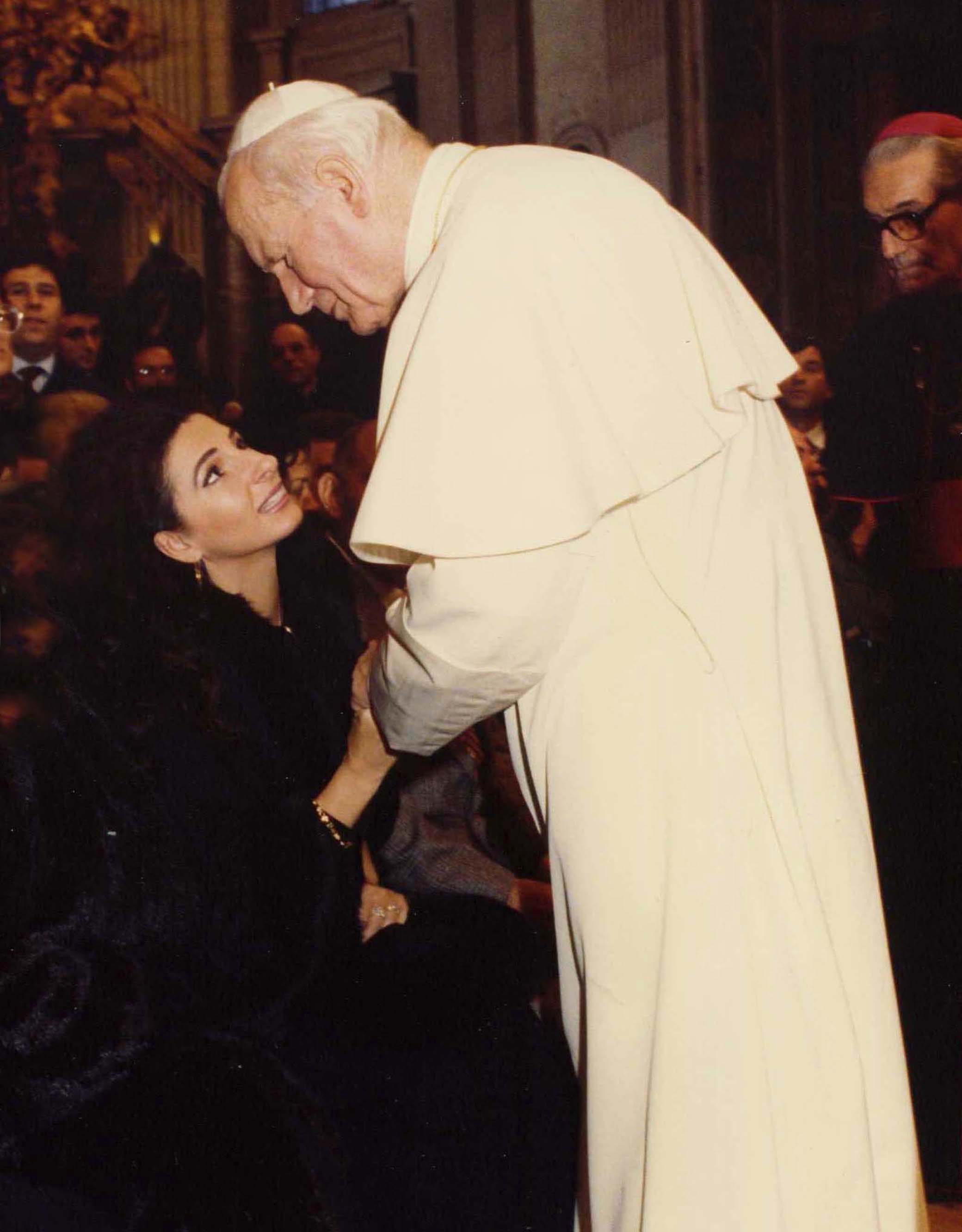 Lucia Aliberti with "Pope Karol Wojtyla”⚘Pope John Paul II⚘Concert⚘Vatican⚘III World International Meeting of the Families⚘Saint Peter's Square⚘Vatican⚘Rome⚘Private Audience⚘Photo taken from the Newspaper⚘:http://www.luciaaliberti.it #luciaaliberti #karolwojtyla #vatican #rome #IIIworldmeetingofthefamilies #concert #saintpeterssquare #privateaudience
