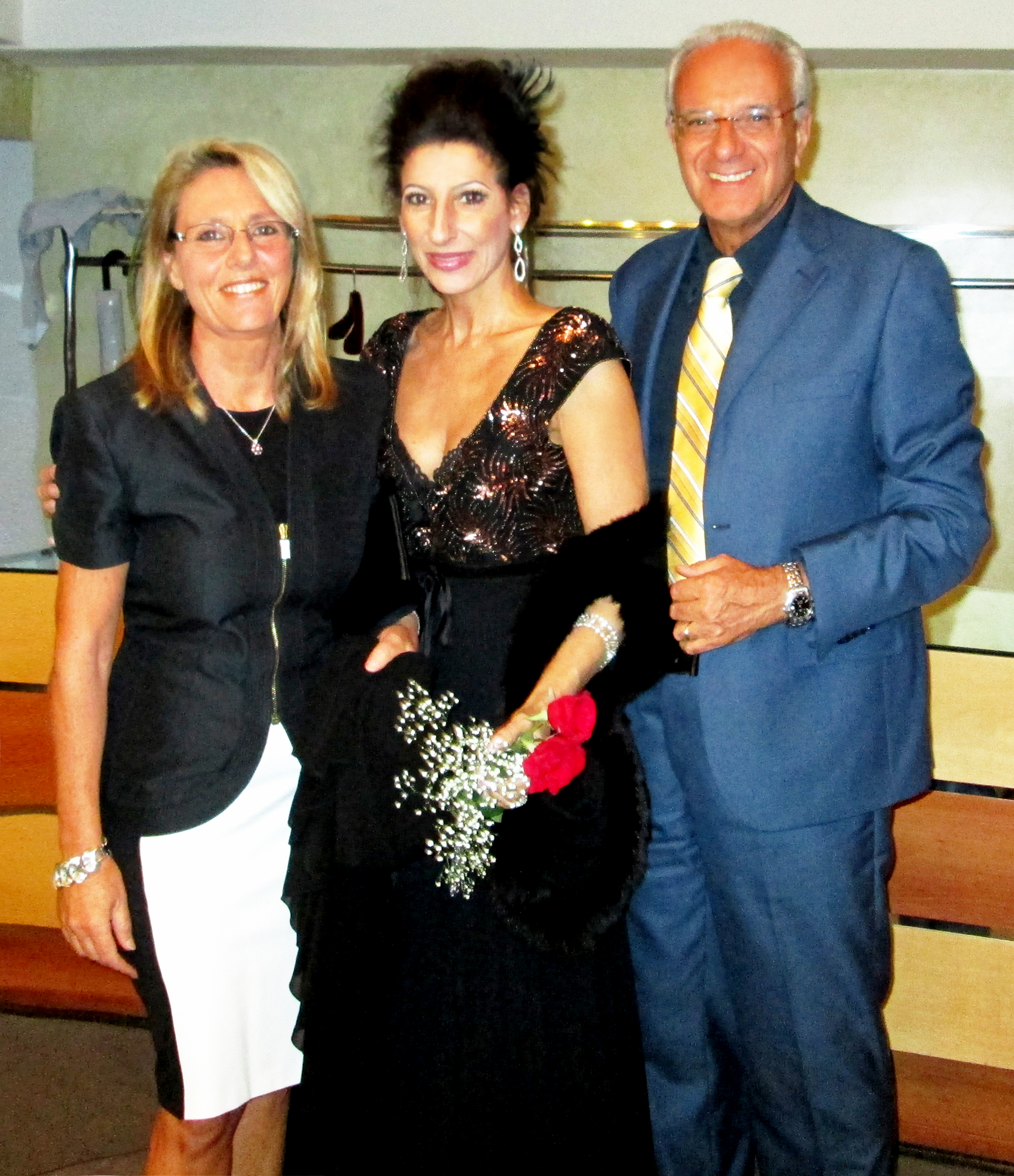 Lucia Aliberti with Countess Eleonora Pellegrini De Vera and the Sport Journalist Filippo Grassia⚘Special Concert⚘Auditorium⚘Milan⚘Escada Fashion⚘:http://www.luciaaliberti.it #luciaaliberti #filippograssia #eleonorapellegrinidevera #auditorium #concert #milan #escadafashion