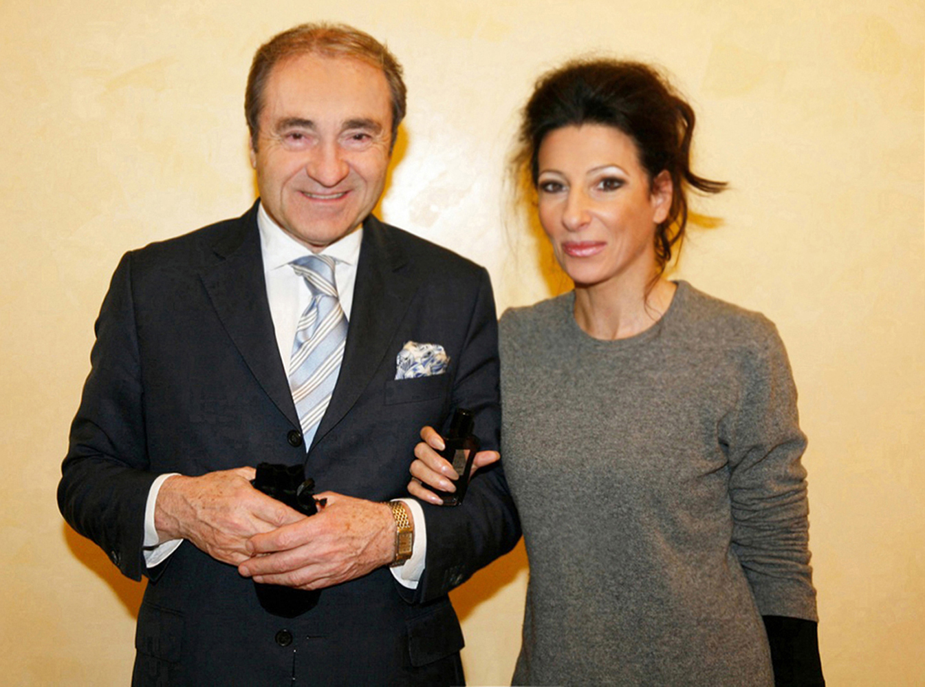 Lucia Aliberti with the Entrepreneur,Consulting and Ambassador of the"Authentic Places"Frank Schnitzler⚘Hotel Breidenbacher Hof⚘Dusseldorf⚘Photo taken from the Newspaper⚘:http://www.luciaaliberti.it #luciaaliberti #frankschnitzler #hotelreidenbacherhof #dusseldorf