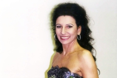 Photo Harry Tchor-Portrait-Lucia Aliberti-Concert Hall-Kiev-Gala Concert-Dressing Room-Portrait Series-Escada Fashion :http://www.luciaaliberti.it #luciaaliberti #romankofman #nationalphilharmonicofukraine #kiev #galaconcert #italianembassy #ukrainianembassy #dressingroom #makeupsession #escadafashion