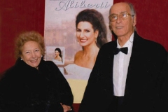 Aliphoto-Lucia Aliberti with "mom Teresa and dad Salvatore"-Metropolitan Opera House-New York-Opera-"Lucia di Lammermoor"-Autograph Session:http://www.luciaaliberti.it #luciaaliberti #metropolitanoperahouse #newyork #luciadilammermoor #opera #autographsession #mom #dad